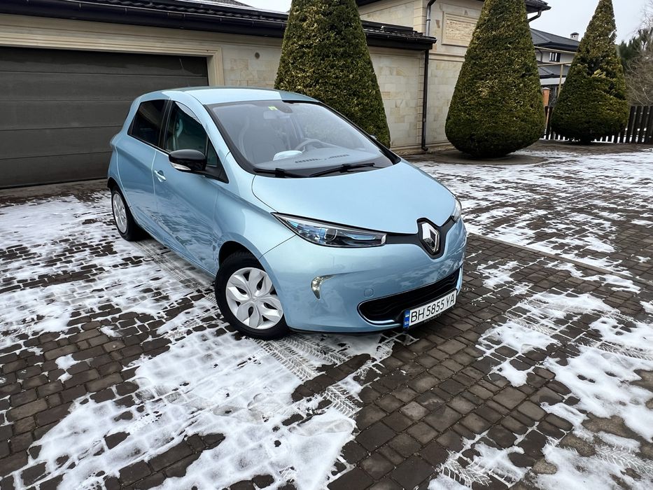 Продам Renault Zoe в идеальнишом состоянии