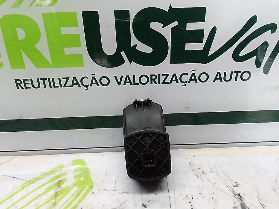 Interruptor Elevador Vidros Fr Esq OPEL Corsa D