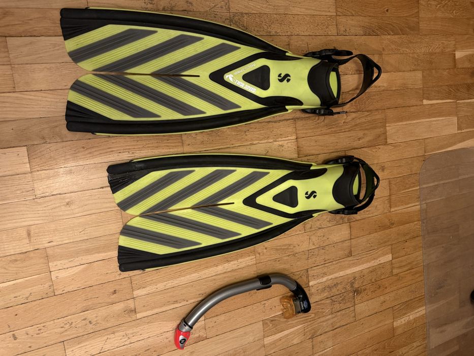 Sprzęt do nurkowania. Skafander, jacket, kaptur