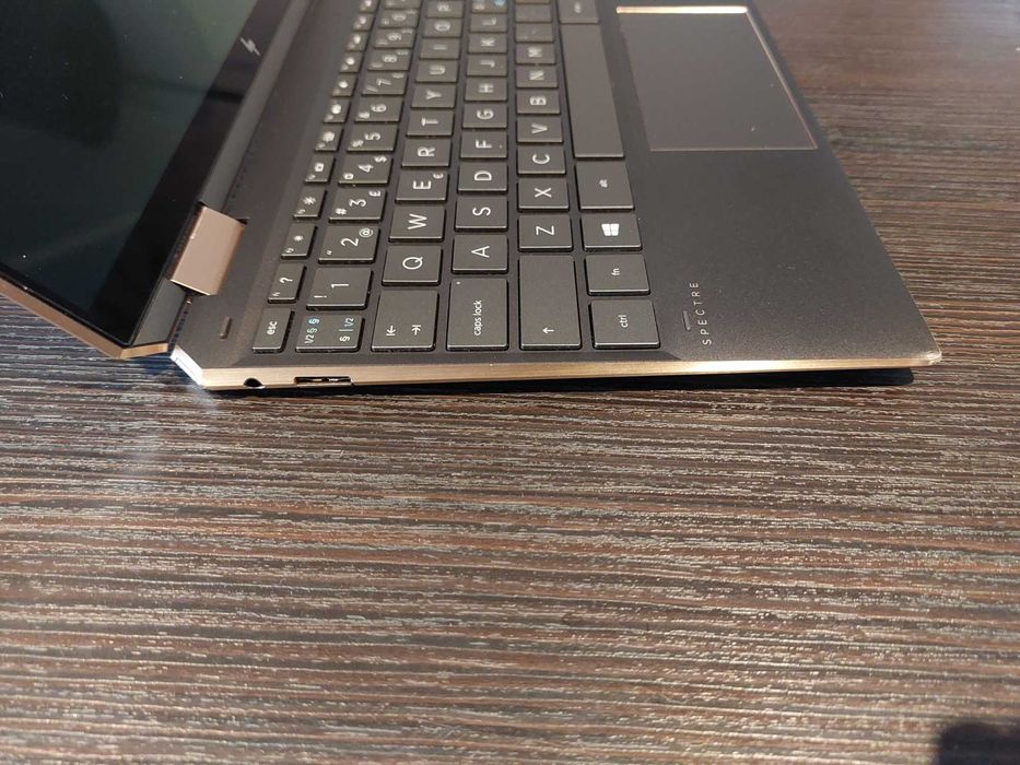 HP Spectre x360 Connvertible 13  i5-1135G7 ,8ram ,512Gb SSD 4K