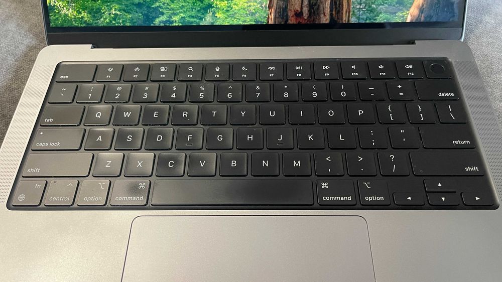 Macbook Pro 14 M1 16GB 1TB