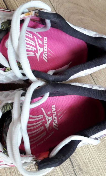 Buty do biegania Mizuno rozmiar 40,5
