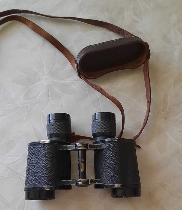 Бинокль Б 8х30 призменный полевой.