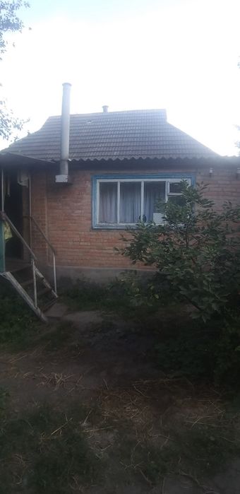 Продам  будинок  в центрі