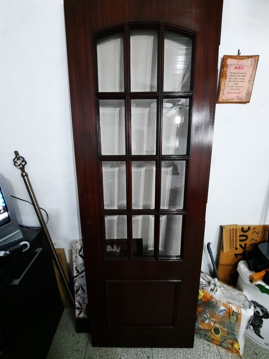 Porta de vidros em mogno