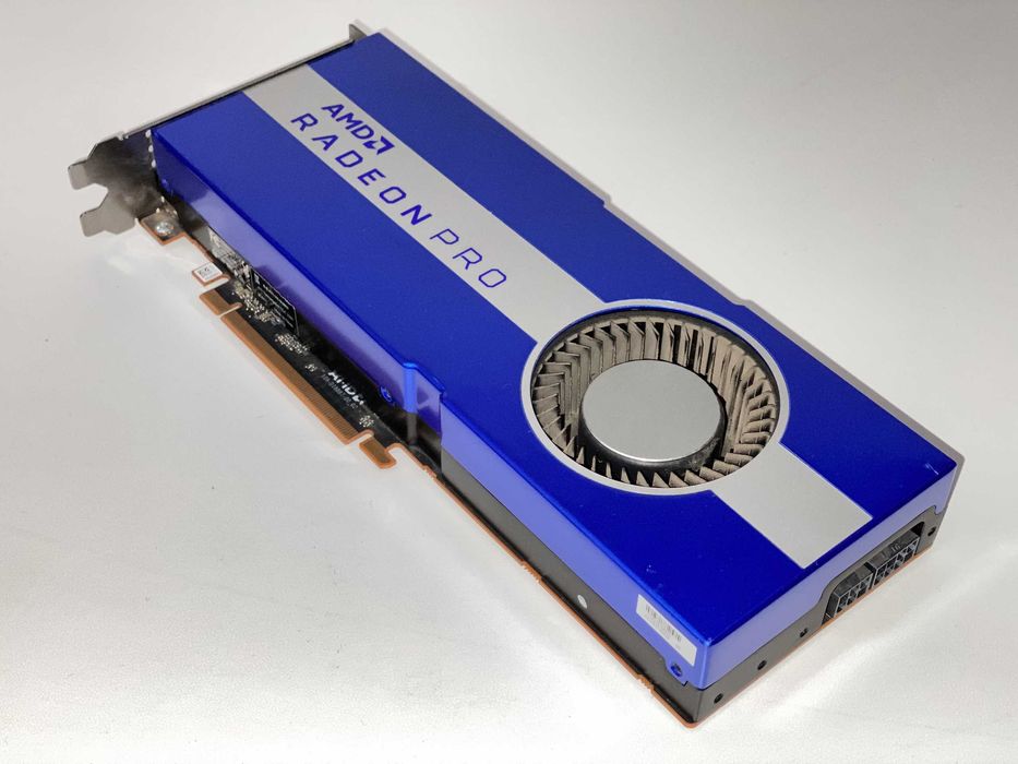 Karta graficzna AMD Radeon Pro W5700 8 GB uszkodzona