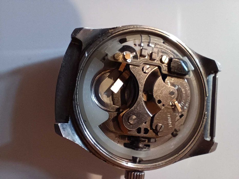 Sprzedam niespotykany męski zegarek Timex Quartz Electric na chodzie