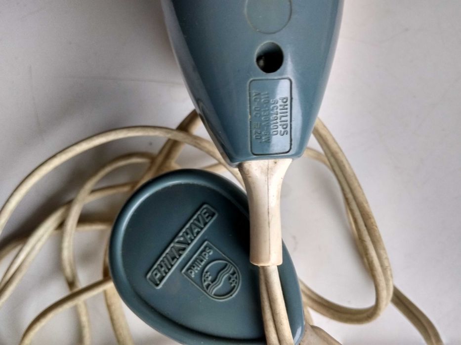 Винтажная электро бритва Philishave (Phillips) в комплекте с боксом.