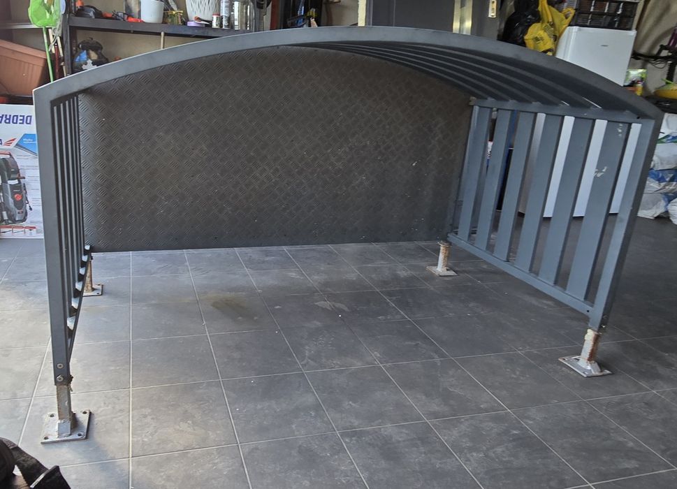 Sprzedam balkon stalowy podwieszany