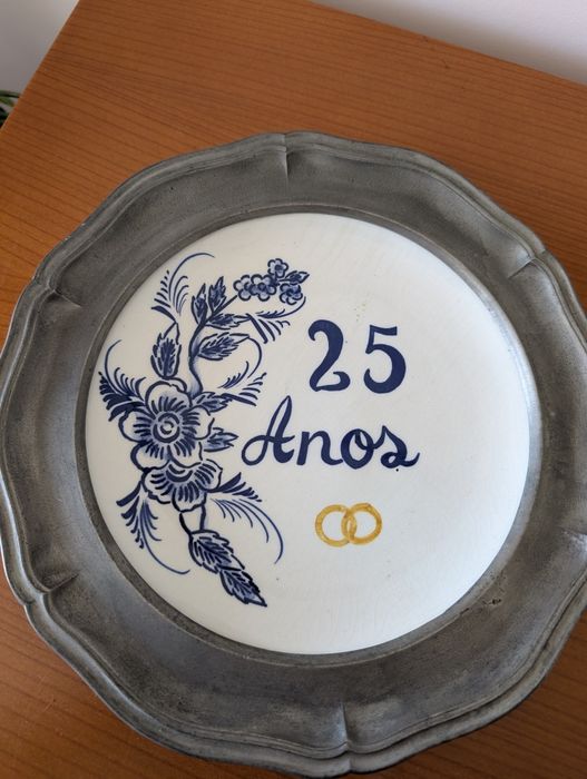 Prato de cerâmica com estanho