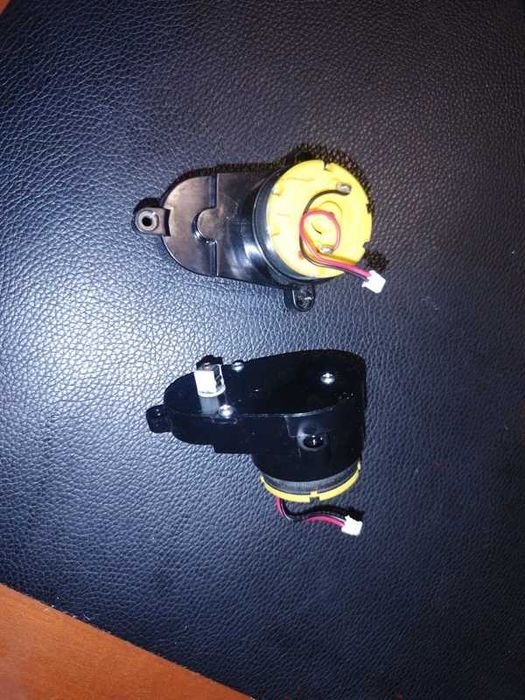 Motor escovas laterais Cecotec conga 2290