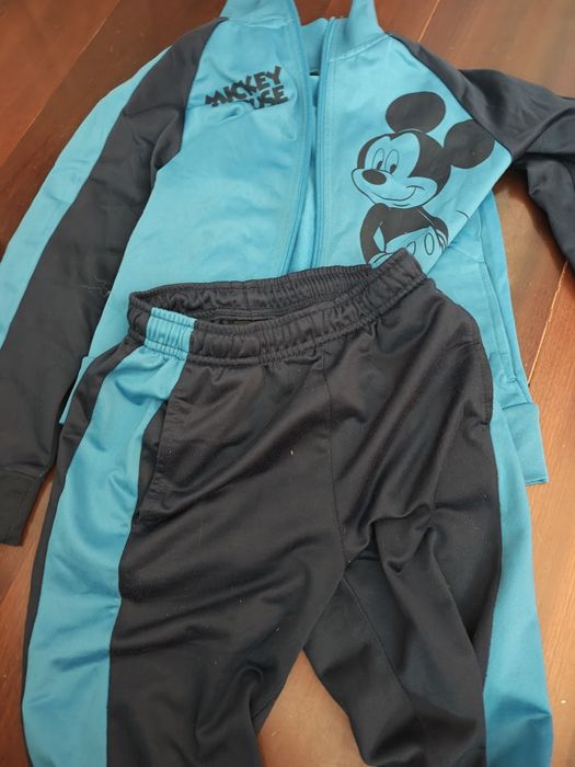 Roupas de menino Mickey