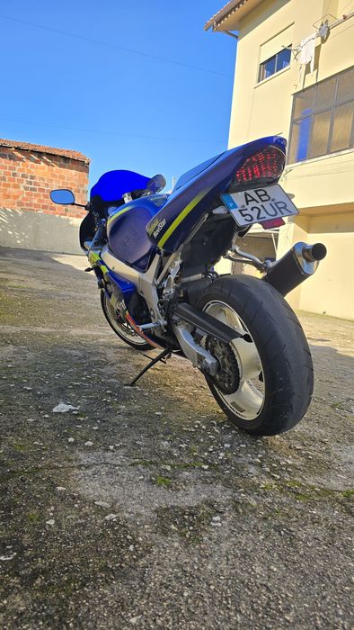 Suzuki gsxr 600 k3 venda ou troca