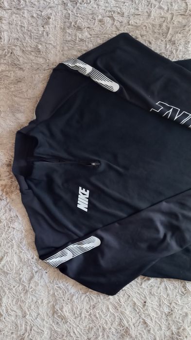 Bluzka  termiczna  męska NIke r. L nowa