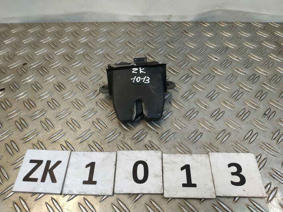 Land Rover Evoque 11- замок багажника  ZK1013 BJ32442A66AE