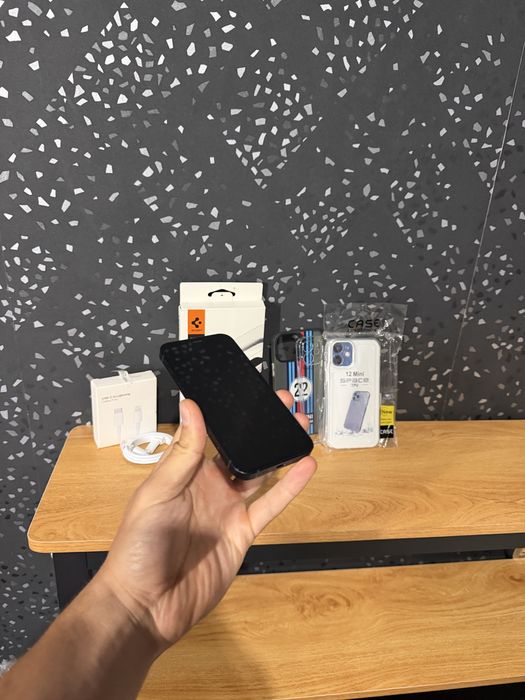 Iphone 12 mini - 91 % kondycja baterii
