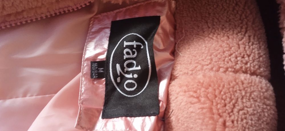 Жіноча куртка ...