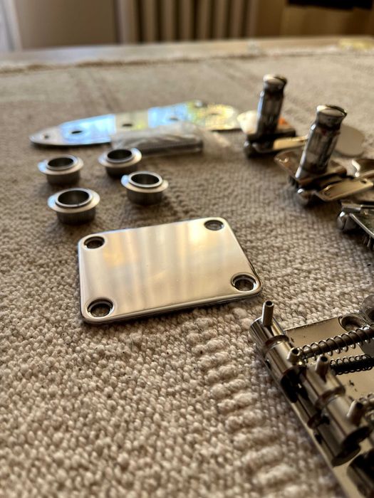 czesci do gitary basowej