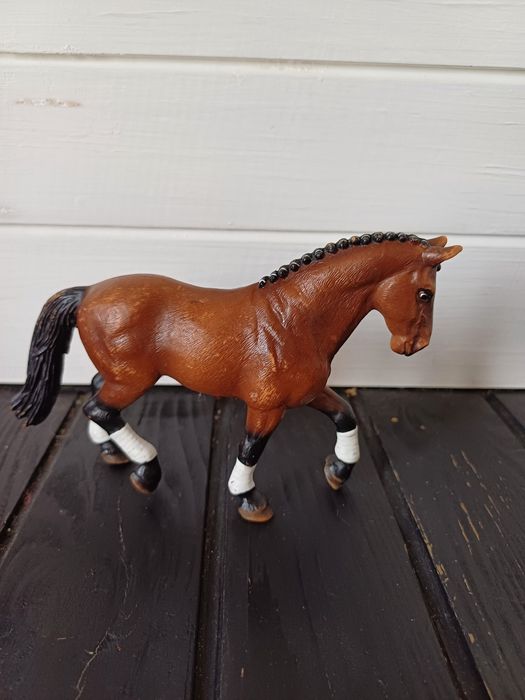 Колекційна фігурка коня кобила кінь лошадь шляйх Schleich Германія