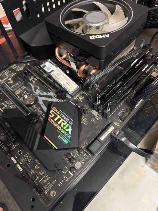Ryzen 5 pro 3400g + board e ram
