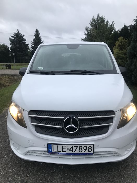 Wynajem busa Mercedes Vito