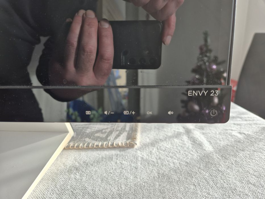 Монітор HP ENVY 23