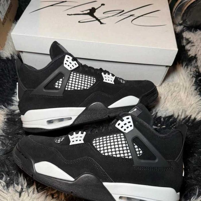 Buty męskie Jordan 4 retro White Thunder R.41