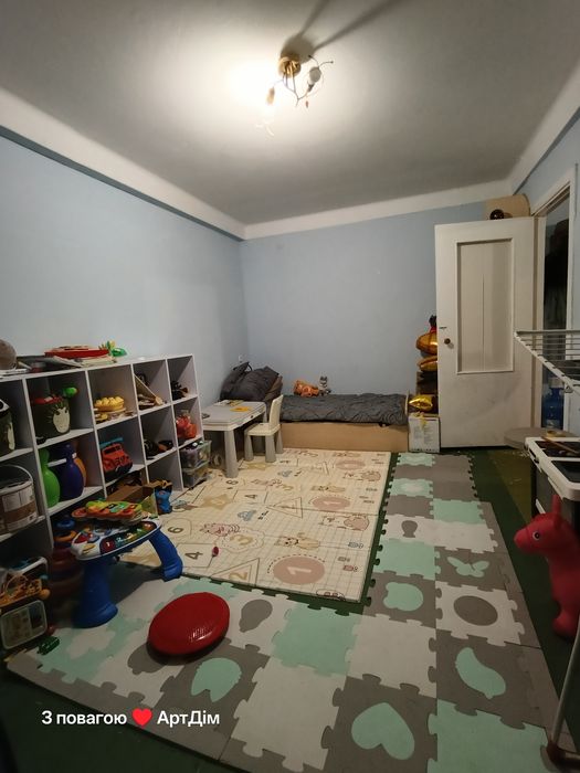 Продам 2-ну квартиру по вул.Євгена Мельникова