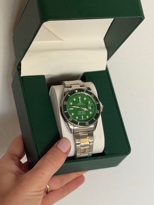 Rolex zegarek 116610LV Submariner Date "HULK" Green