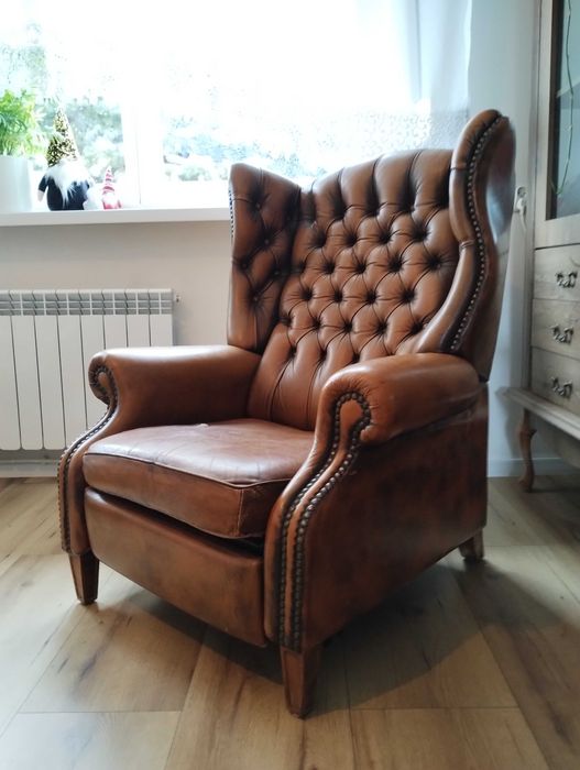 Fotel skórzany chesterfield