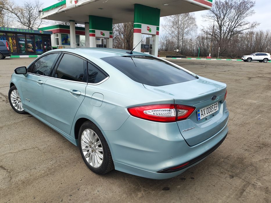Ford Fusion гибрид