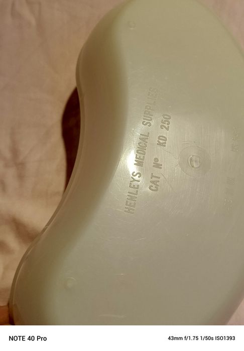 Nerka medyczna plastikowa
