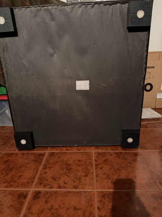 1 Mesa quadrada de apoio sala de jantar + 1 cubo de apoio sofa