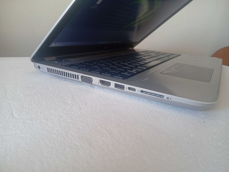HP 450G4 i5 7200U + 2 Gráficas + 12GB RAM + SSD