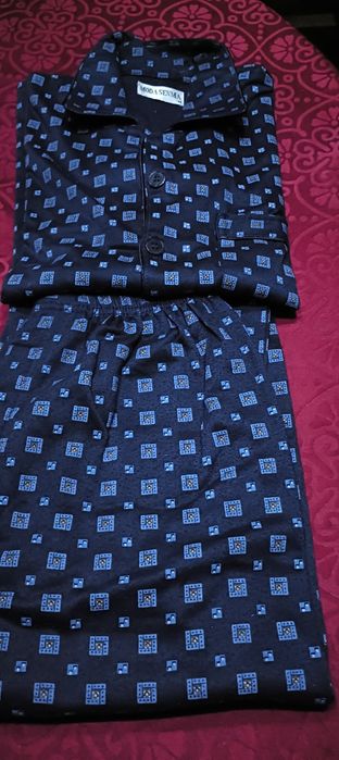 Pijama tamanho M , algodão
