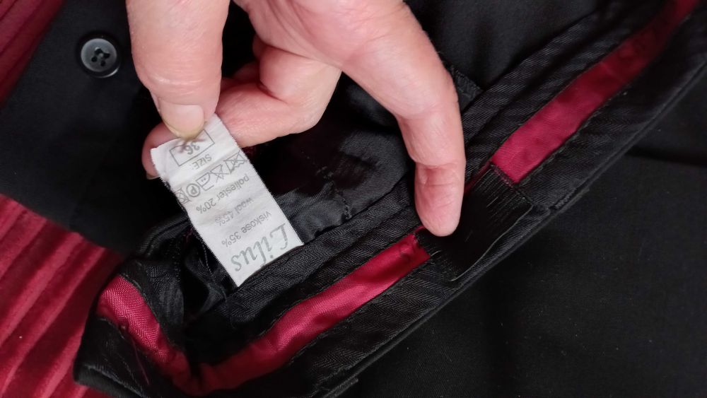 Школьная форма,костюм 3-ка на 9-11лет.