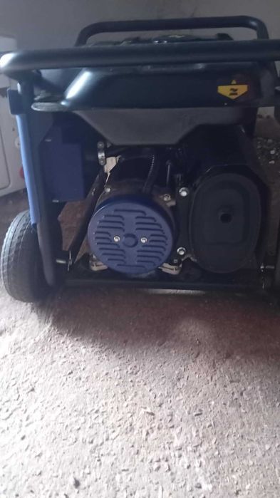 Gerador Goodyear a gasolina. Monofásico 230V.