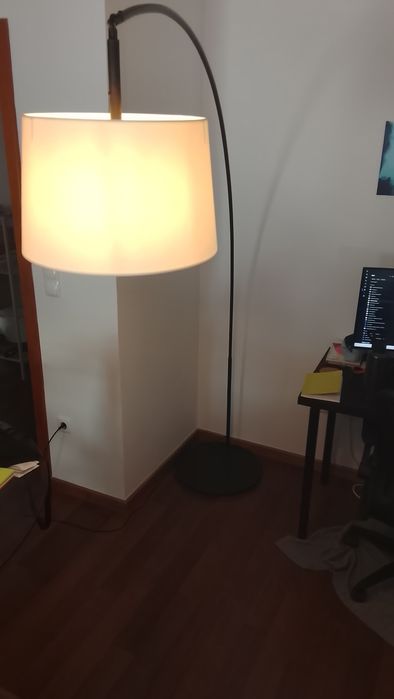 Arc flor lamp, novo simplesmente não encaixou na estética