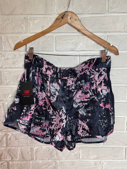 Нові,  легкі та зручні шорти  New Balance,розмір XL