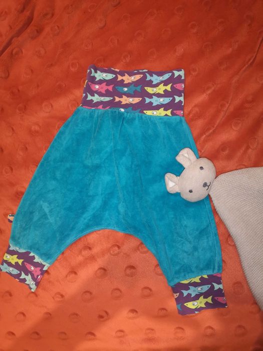 Scheenes-t-shirt.de spodnie alladynki niemowlęce 62/68 cm 3-6m.