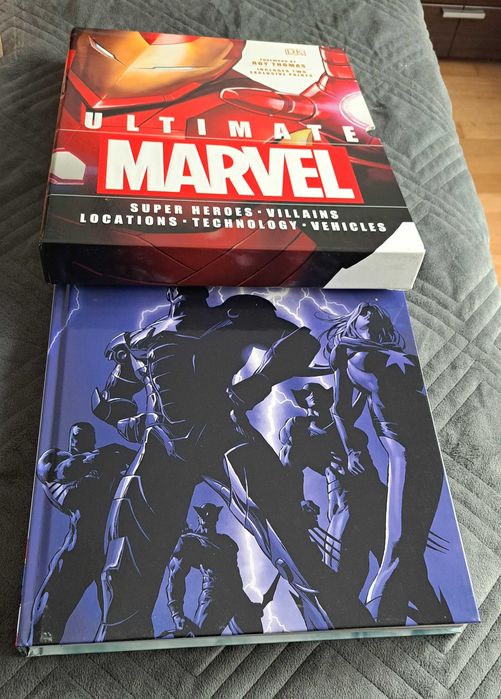 Livro Ultimate Marvel de Dk - Inglês - Capa Dura - Novo!