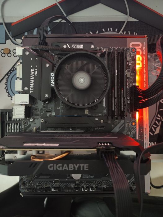 Bundle Ryzen 2600, b450 Tomahawk max II, 16Gb RAM DDR4, 250Gb SSD