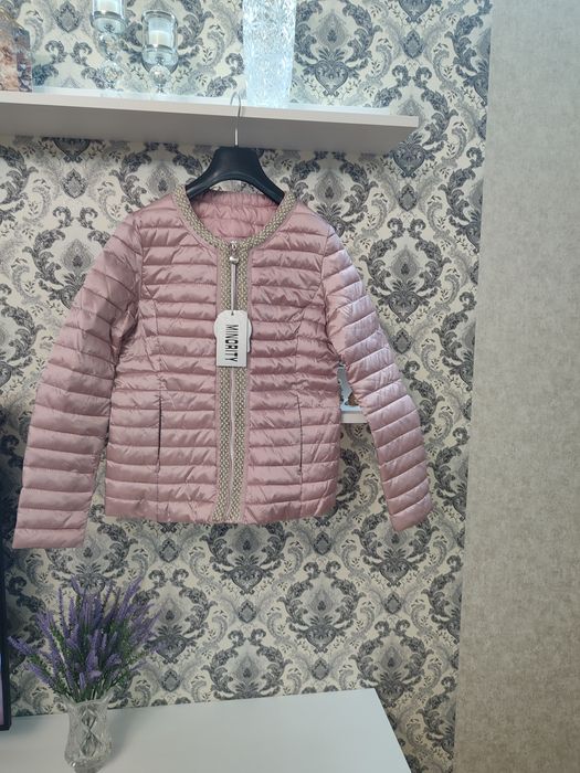 Куртка весна стан новий