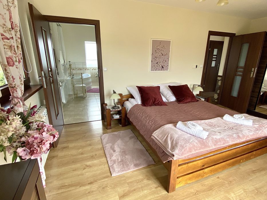 DOM na uboczu 10+ osób. BASEN. SAUNA. Pieniny. Wakacje. Domek w górach