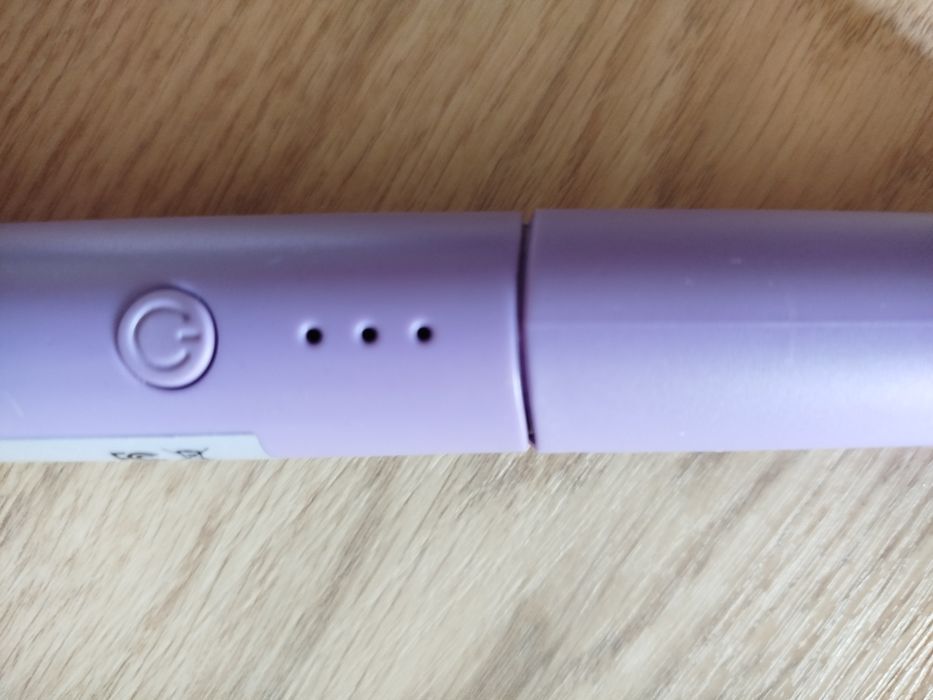 Бездротова щітка для випрямлення волосся