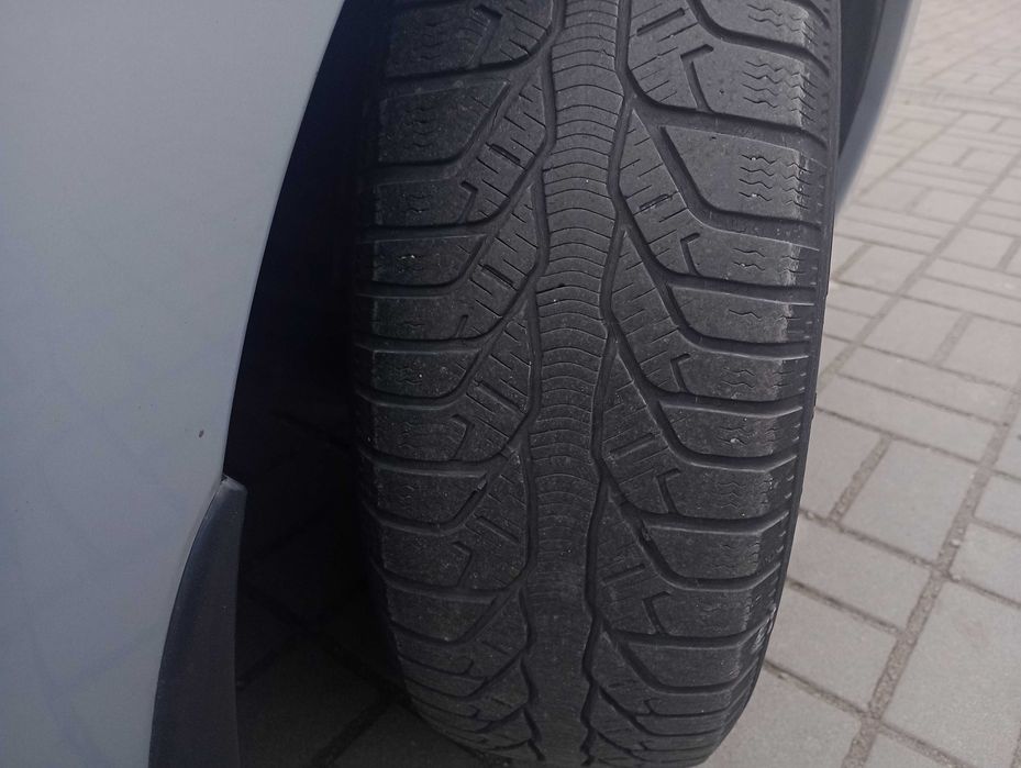 Отличный HYUNDAI Accent 1.4 газ/бензин 2012 года