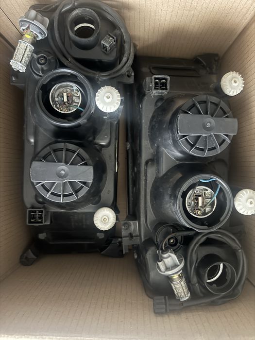Faróis VW Passat B3 35i