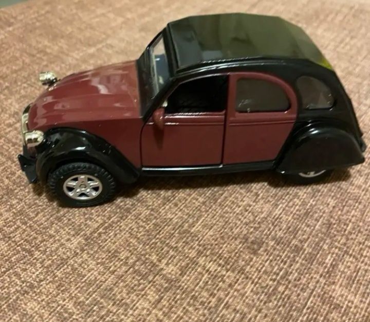 Carro Miniatura Citroën 2 cavalos Charleston