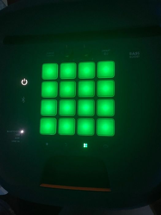 Coluna jbl partybox 1000