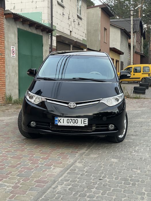 Продам Toyota Previa